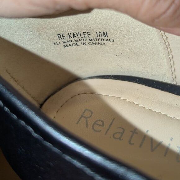 Reaction Women's Size 10 Kaylee Black Tassle Slip on Loafer Flats - Picture 6 of 6